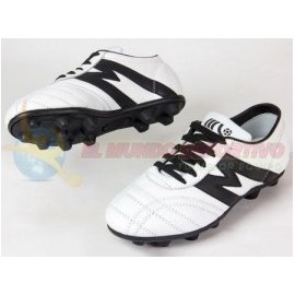 2068-Zapato de fútbol marca Manríquez mod MID TX color blanco con negro