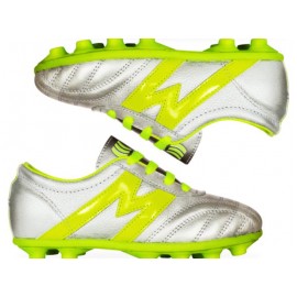 2395-Zapato de fútbol marca Manríquez infantil mod MID TX color plateado con verde